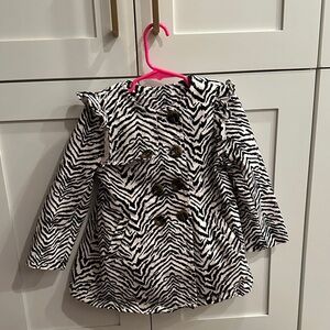Zebra Print Button-Up Coat 7-8 Years (128cm) made in Spain